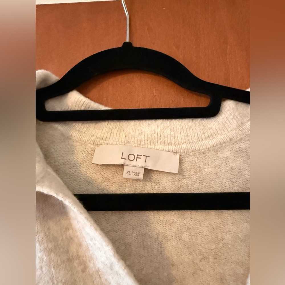 Loft oatmeal sweater - Picture 3 of 5